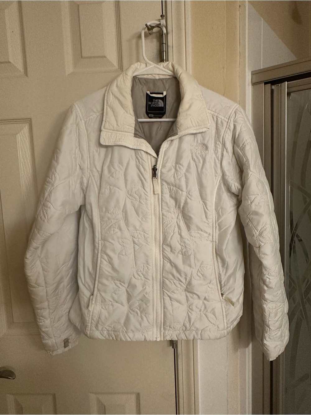 The North Face Women's White Quilted Insulated Jacket